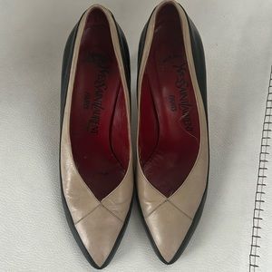 Vintage chic 80’s YSL pump.